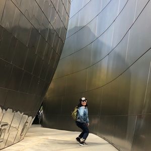 Meet your Posher, Bowvy